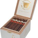 Casa Fernandez Guardian of the Farm Night Watch JJ Robusto (5-1/4x50)